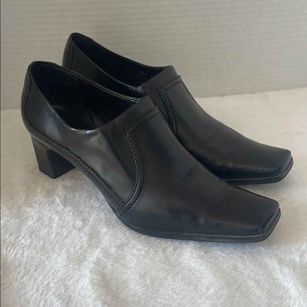 Elegant Black Women's Heeled Loafers Franco sarto